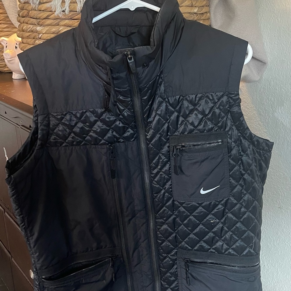 Nike vest